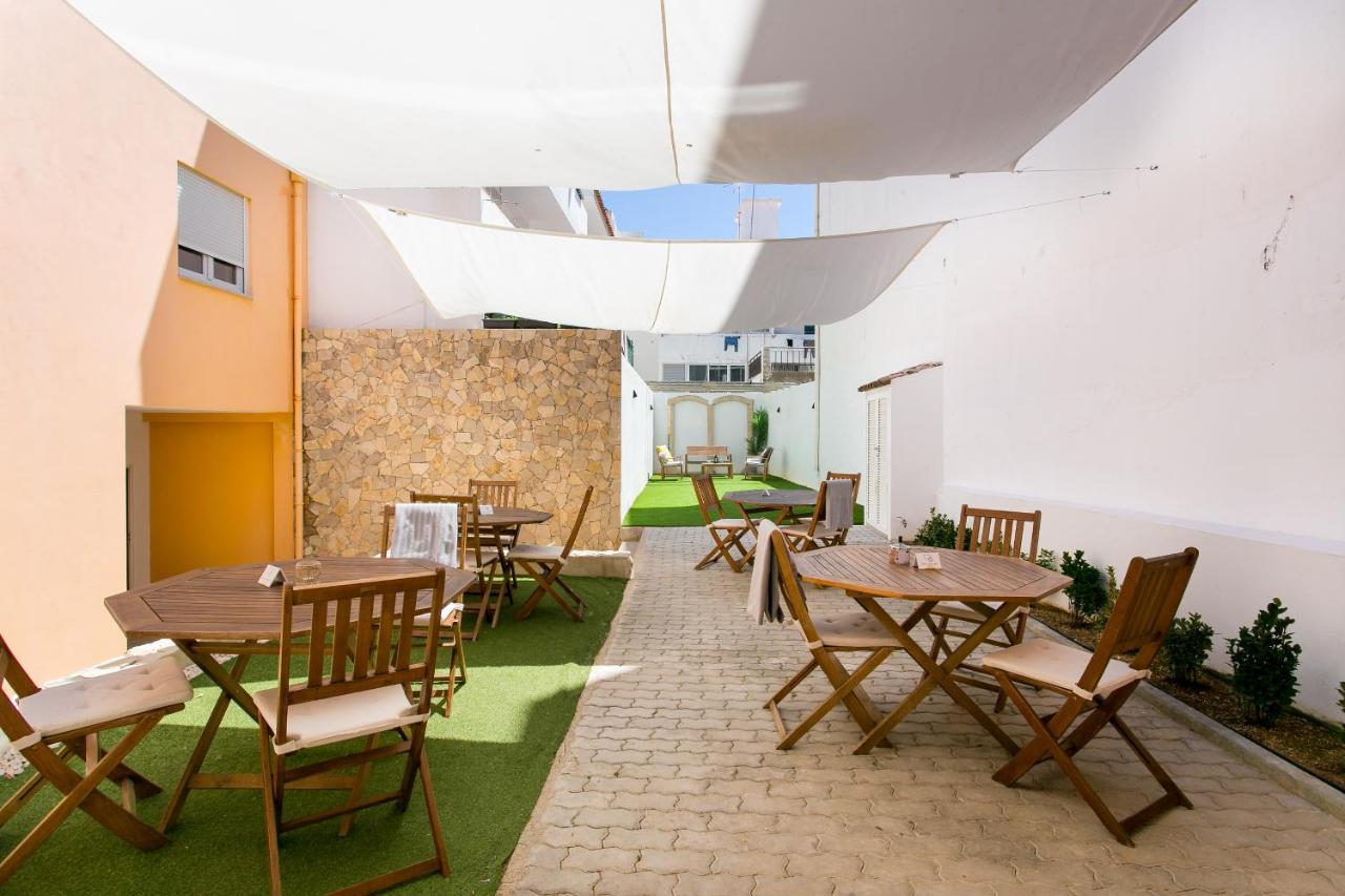 Casa Amarela Guesthouse 阿尔布费拉 外观 照片