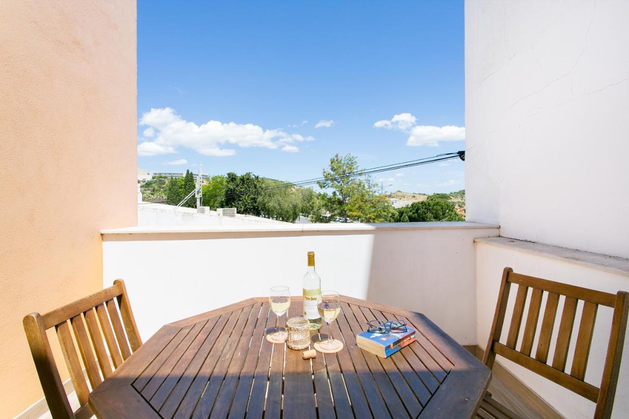 Casa Amarela Guesthouse 阿尔布费拉 外观 照片